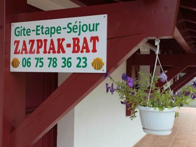 gîte d'étape Zazpiak-Bat